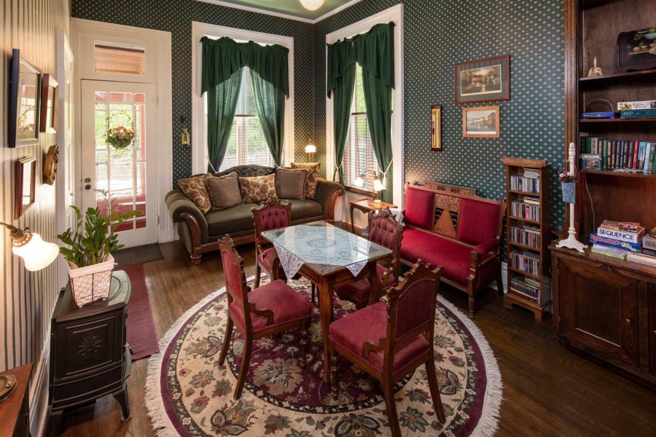 The Steamboat House Bed & Breakfast Galena Dış mekan fotoğraf